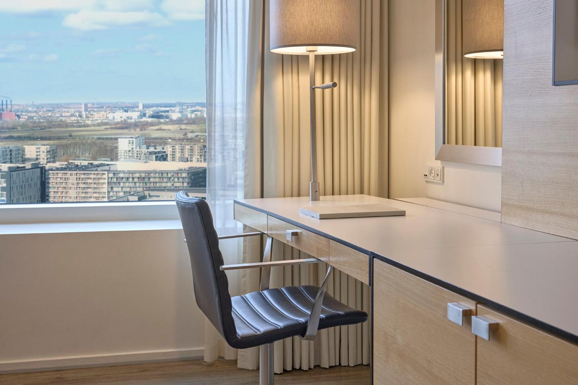Hotel Crowne Plaza Copenhagen Towers By Ihg Exterior foto